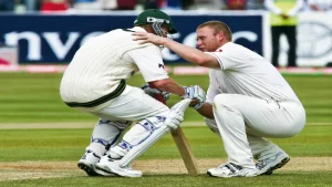 Andrew Flintoff vs. Brett Lee (2005)