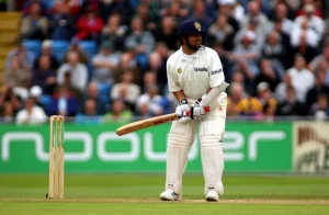 10 Ways to Improve Your Batting in Cricket - Sachin Tendulkar Stance -