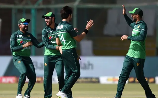 After losing to New Zealand, Pakistan drops from No. 1 in the ODI rankings to No. 2 in 48 hours.