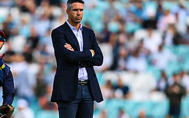 "Don't mean to be rude, but they're not to be feared," Kevin Pietersen says of England's fast bowlers in the first match of the Ashes.