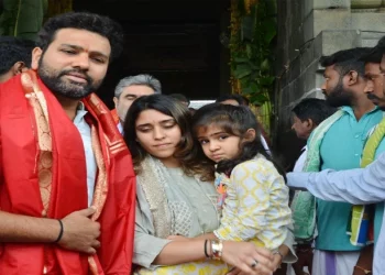 Before the Asia Cup in 2023, Rohit Sharma visits Tirupati Balaji Temple.