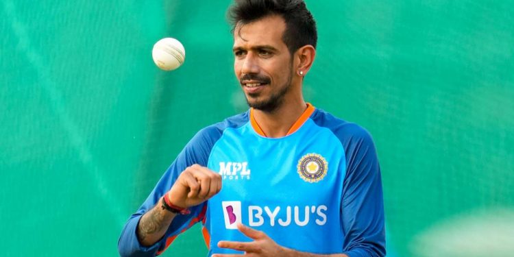 AB de Villiers comments on Yuzvendra Chahal being passed over for the Asia Cup: "He would've been a handy option."