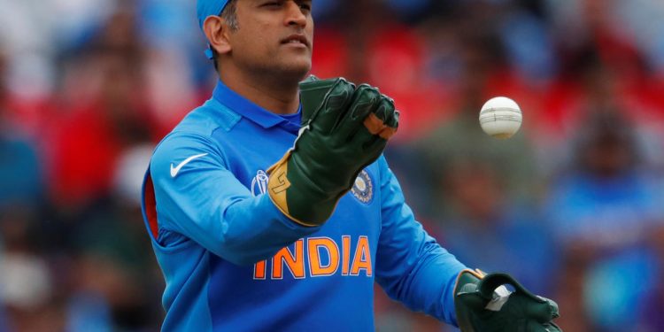 While playing for Bihar, MS Dhoni caught Saba Karim's attention for the first time.