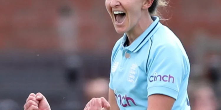 "I don't understand it," says Kate Cross in response to reports that The Hundred will be canceled.