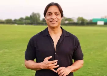 Before the Asia Cup Final, Shoaib Akhtar made the unfiltered comment, "Yeh khala ji ka ghar nahi hai jo India aram se jeet jayega."