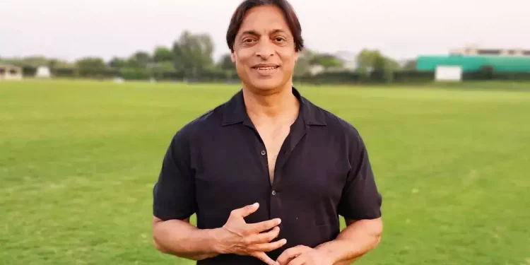 Before the Asia Cup Final, Shoaib Akhtar made the unfiltered comment, "Yeh khala ji ka ghar nahi hai jo India aram se jeet jayega."
