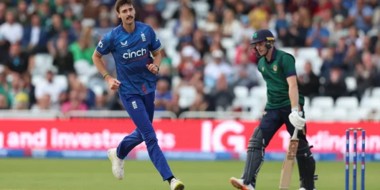 Ireland's record 9th and 10th wicket stands were in vain as England defeated Ireland by 48 runs in the second One-Day International.