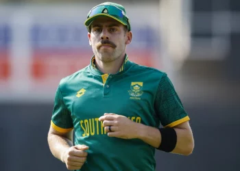 The Proteas' chances of winning the World Cup in 2023 are in jeopardy as an injury cloud hangs over their key fast bowlers.