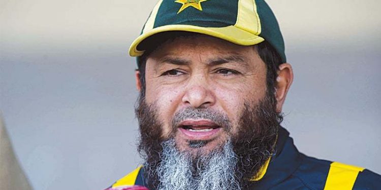 'Ahmedabad, Hyderabad has high Muslim population' - Mushtaq Ahmed's weird reasoning behind warm reception for Pakistan in India