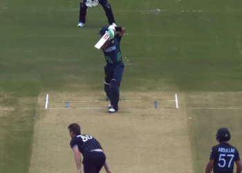 Shot of the Day: Babar Azam creams Jimmy Neesham through covers in the Pakistan vs. New Zealand warm-up game
