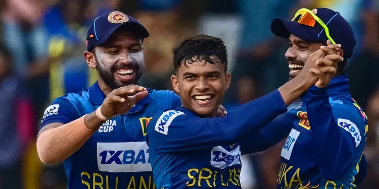 Lasith Malinga lavishes praise on the up-and-coming star Dunith Wellalage, saying, "Sri Lanka played with 12 players."