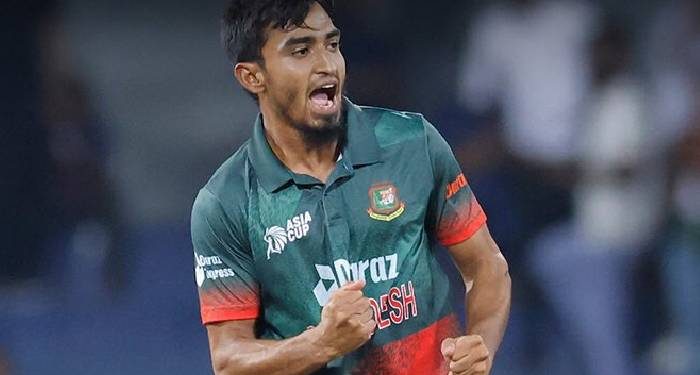 Tanzim Sakib is warned by BCB for offensive Facebook posts.
