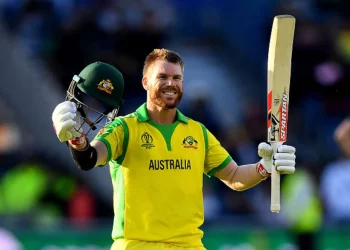 Australia vs. India: David Warner scores his third straight fifty