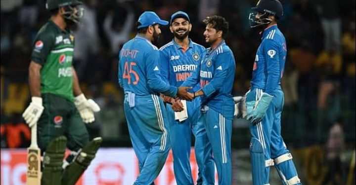 The combination of Kohli, Rahul, and Kuldeep thrash Pakistan by 228 runs.