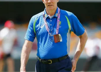 The Australian cricket community rallies around Greg Chappell's financial need