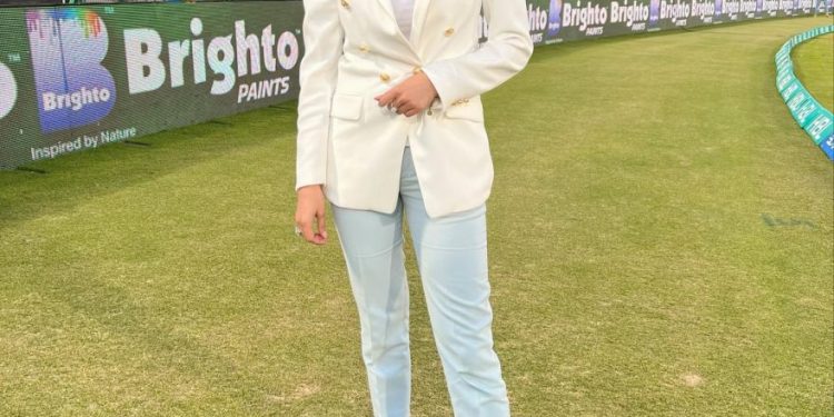 Zainab Abbas talks about leaving for India and apologizes for her social media statements.