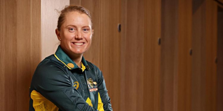 Alyssa Healy describes the horrific 'dog bite' incident that occurred after her surgery: "My right index finger took a bit of a battering."