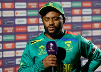 Temba Bavuma tests his hamstring in the optional training session in South Africa.