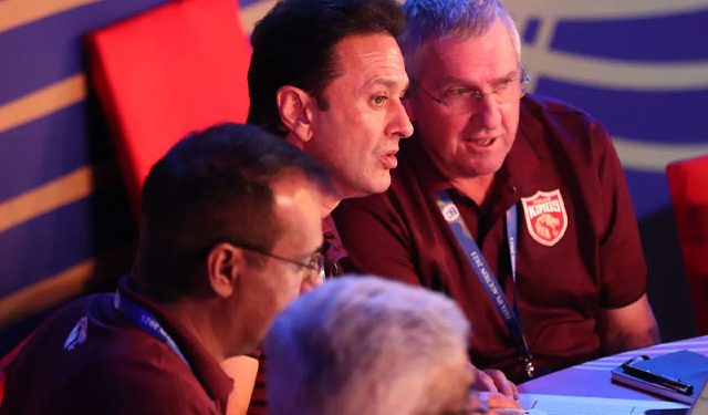 At the IPL 2024 Auction, Punjab Kings inadvertently purchase Shashank Singh.