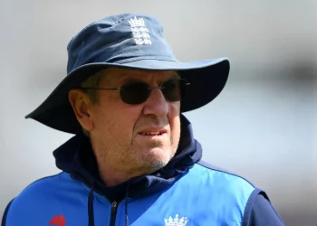 For the IPL 2024 auction, Trevor Bayliss will miss the Sydney Thunder game.