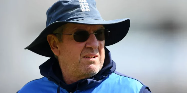 For the IPL 2024 auction, Trevor Bayliss will miss the Sydney Thunder game.