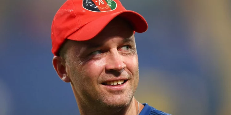 The forward-thinking Jonathan Trott is about to sign a new agreement on Afghanistan.