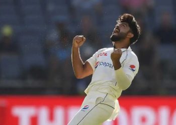 Aamer Jamal recalls his difficult beginnings in cricket and his early life as a cab driver. "Many people were pushing me to stop playing."