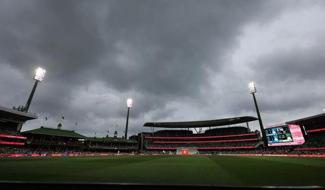 Twitter Reactions: Day 2 of the Pink Test in Sydney is ruined by poor lighting and rain.