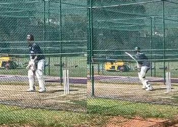 Watch as Joe Root performs a left-handed "switch sweep" in Vizag
