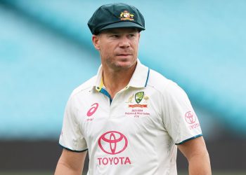 David Warner is an example of a person who can adapt and persevere, having gone from being an explosive T20 batter to a hardy Test player: Sachin Tendulkar