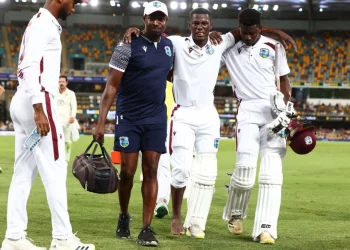 Shamar Joseph avoids toe fracture following Starc's alarming incident