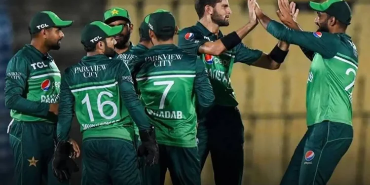 Stories: In the midst of persistent NOC conflicts with PCB, Pakistani cricketers are considering ending their central contract.