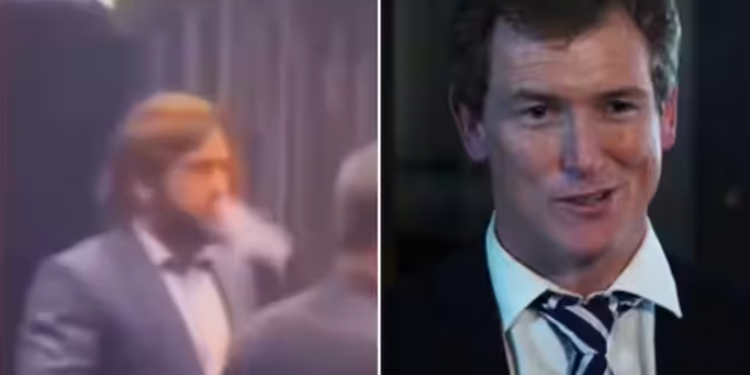 Dhoni enjoys smoking a hookah, as George Bailey revealed in a previous video.