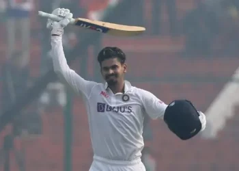 IND vs. ENG: Shreyas Iyer escapes a near-accident during Hyderabad net practice