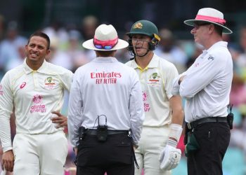 Aaron Finch highlights Australia's middle order troubles, saying that " Khawaja, Mitch Marsh, and bowlers have got Australia out of jail."