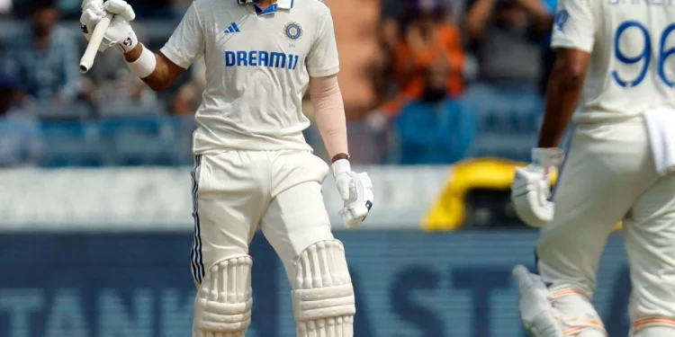 KL Rahul discovers his newfound magic in the middle order following superb strokeplay on Day 2 of the Hyderabad Test: "It gives time to plan your innings."