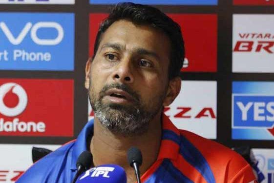 "Karte sab hai" is how Praveen Kumar responds to a question concerning drinking involving Team India stars.