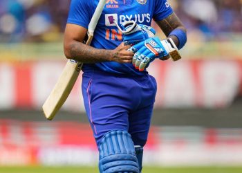 What is the sports hernia that Suryakumar Yadav has been diagnosed with, and how did it occur?