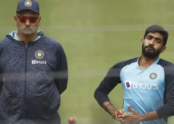 "I informed him that I would release him in South Africa," says Ravi Shastri of his chat with Bumrah prior to the latter's arrival for the Test.