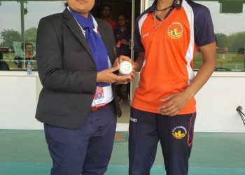 The Gujarat Giants were searching for a new-ball bowler, and Kashvee Gautam provided them with one: Abhinav Mukund