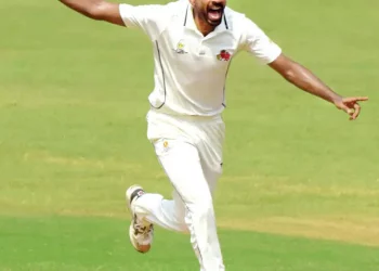 Following Mumbai's final Ranji Trophy league match, Dhawal Kulkarni is expected to announce his retirement.