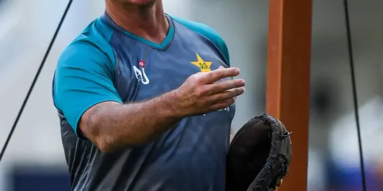 Matthew Hayden provides tips on surviving in tests in India. You need to be a guru and have a calm mindset.