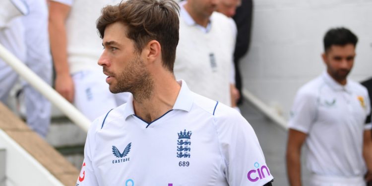 Ben Foakes possesses the fastest hands in the game, however MS Dhoni had quick hands as well: Alec Stewart