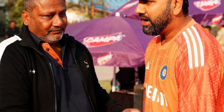 IND vs. ENG: Rohit Sharma makes a touching gesture by giving Sarfaraz Khan's father a hug.
