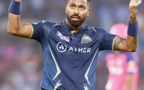 Matthew Hayden introduces the best all-rounder in the IPL, Hardik Pandya, saying, "He walks into my greatest XI for sure."