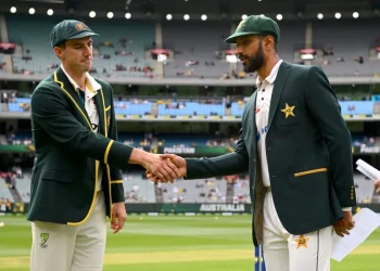 Afridi set to lose T20I captaincy as PCB offers white-ball role to Babar