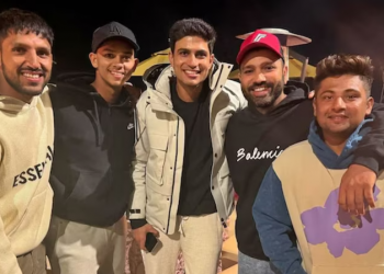 After the historic series victory, Rohit Sharma jokingly makes fun of kids by saying, "Garden mein ghoomne wale bande."