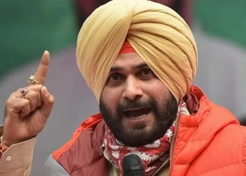 For IPL 2024, Star enlists the iconic commentator Navjot Singh Sidhu, saying, "Hope is the biggest tope."