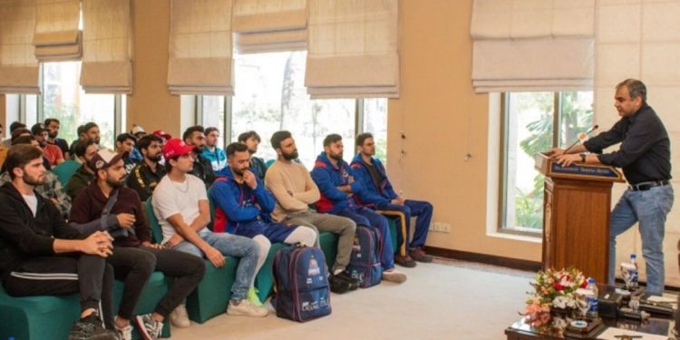 "When are we going to train?" - Mohsin Naqvi, the chairman of the PCB, requests that the Pakistan cricket team train alongside the nation's army in March and April.