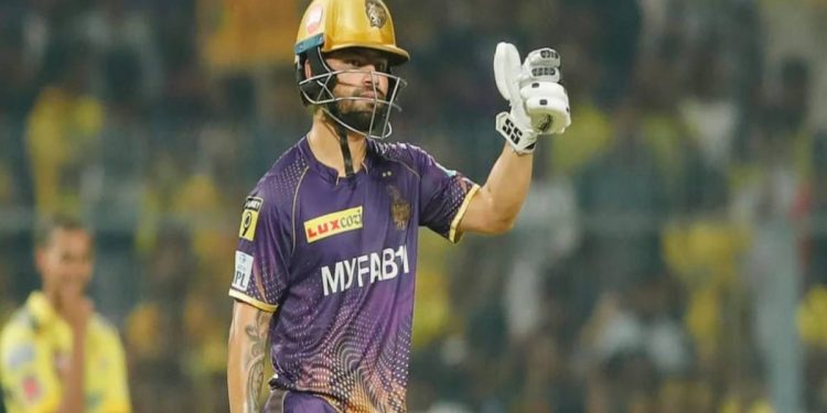 Which players in the IPL 2024 are expected to see pay increases?